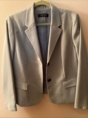 Kasper Light Gray-Blue Women's Suit Blazer Beautiful material.